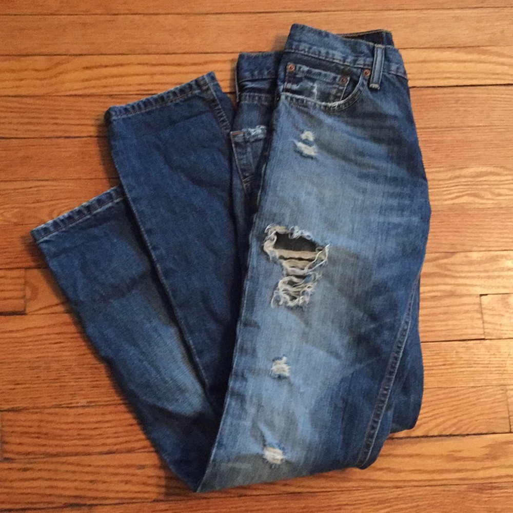 Levis Fit Ripped Jeans - Picture 7 of 8